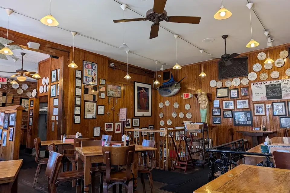 Hyman's Seafood